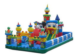 三乐玩具厂 迪士尼儿童充气城堡发货到辽宁全省，打造儿童快乐玩具天地
